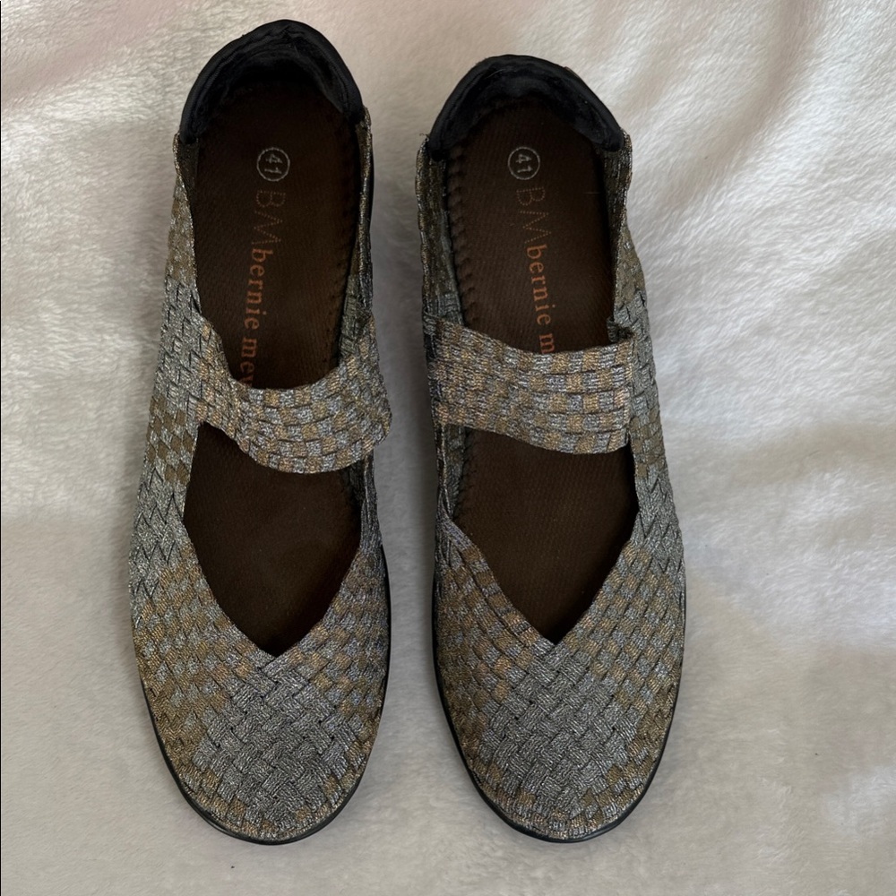 Bernie Mev Drake Metallic Pewter Wedge MaryJane Platform Women's 41 Shoe
